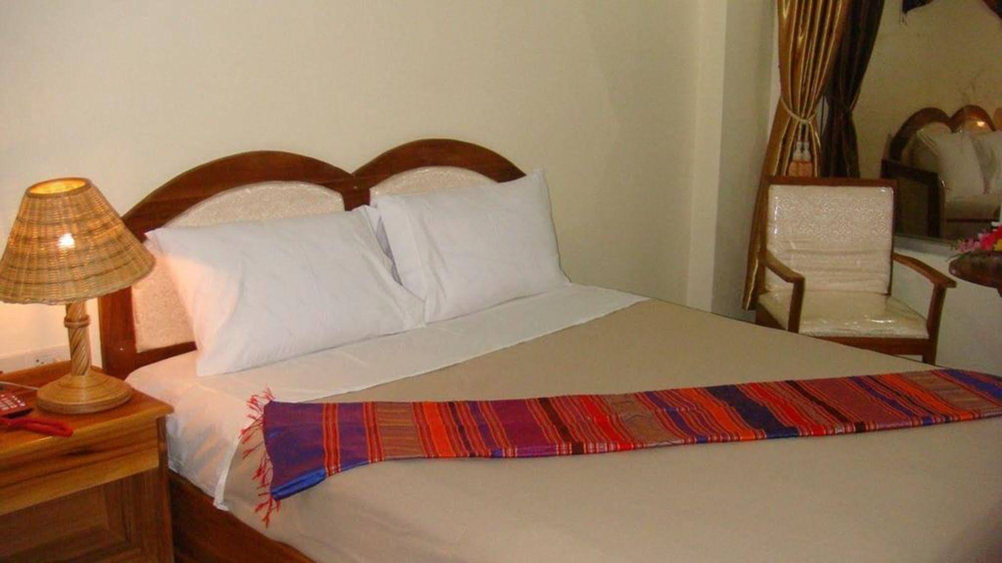 La Ong Dao Hotel1 Vientiane Esterno foto