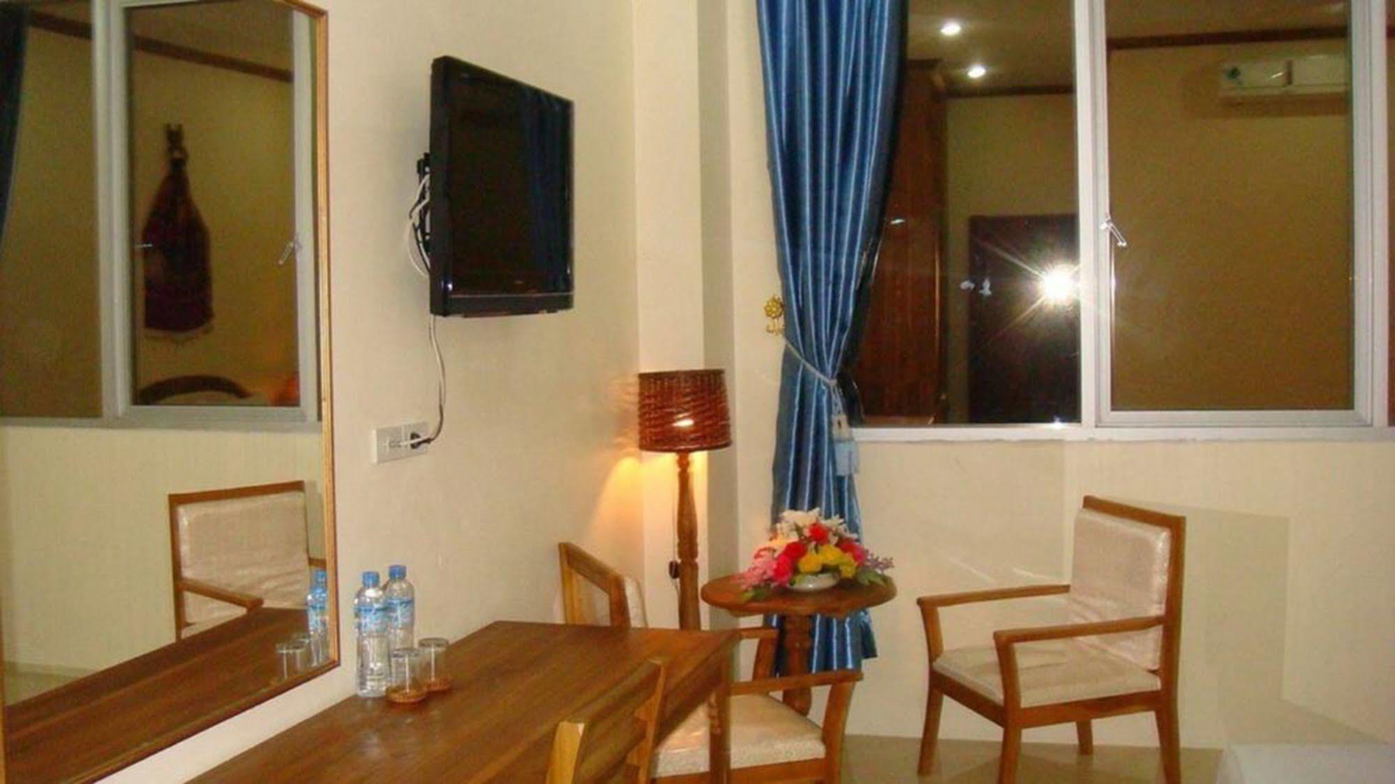 La Ong Dao Hotel1 Vientiane Esterno foto